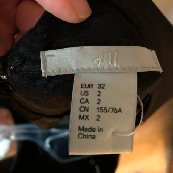 H&M Mini Dress 😍🖤 - Picture 4 of 4